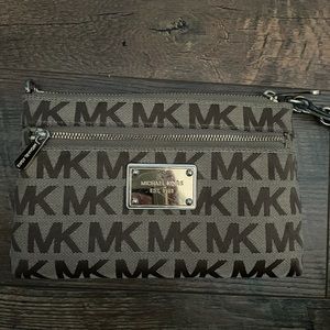 Michael Kors Wristlet